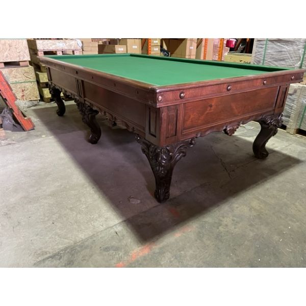 Table de Carom 10 x 5 pieds Brunswick Billard Balke Collender extrèmement rare avec pattes et paneaux gravées à main CODE : TABLE 176 BRU 10 C