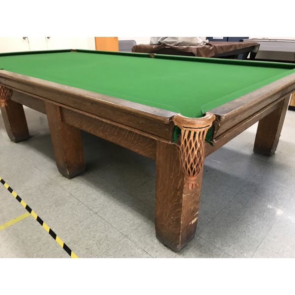 Table de snooker antique Burroughes and Watts 6 X 12 pieds en bois massif de Noyer et Chêne scié sur quartier TABLE343BW6X12SNOOK