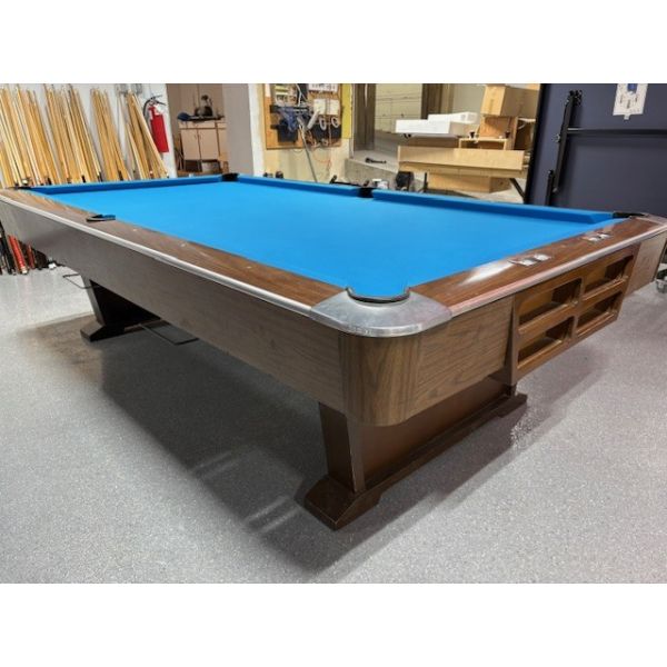 Table de billard usagée Canada Billard fini simili Bois retro 1970s avec ardoise naturelle 8 pied TABLE490BRU8P Fabriquée avec bois d'ingénierie avec fini simili bois durable, ardoise naturelle 1 pouce, poches encastrées, tapis neuf Bleu rapide de style c