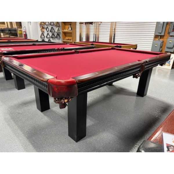 Table de billard démonstrateur de plancher Majestic 2 tons Noire et Noyer 8 pieds avec ardoise naturelle 1 pouce Code: TABLE495MAJ8P
Fabriquée en bois massif European et Nord Américain, ardoise naturelle 1 pouce, poches en cuir véritable, tapis neuf Roug