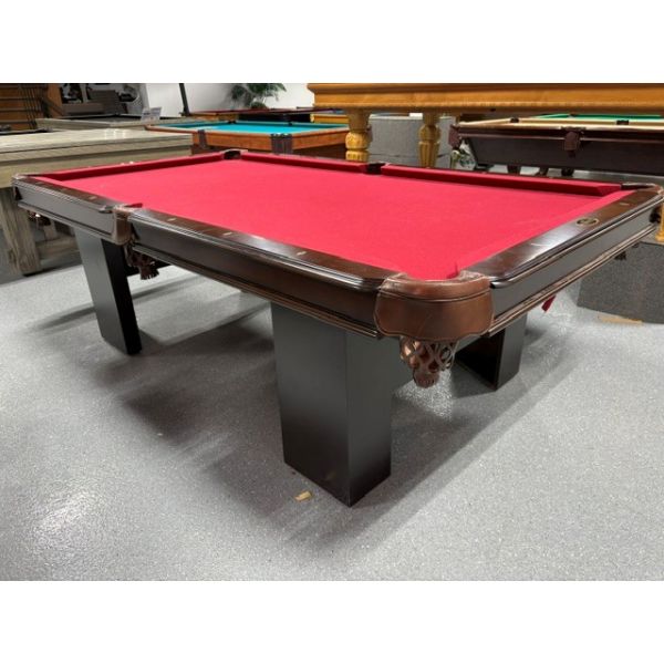 able de billard usagée 8 pieds Majestic Patricia avec ardoise naturelle Code : TABLE599PAL8P
Fabriquée avec bandes de dessus et cotés en bois massif fini Noyer et structure de base bâti durable unique et très solide en bois d'ingénierie fini Noir, , ardo