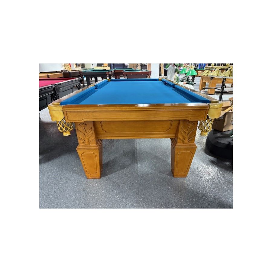 Table de billard usagée 8 pieds fini Chene Moyen avec détails reliefs ...