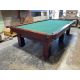 Table de Snooker 5 x 10 pieds avec 6 pattes et surface de jeu en ardoise d'un pouce d'épaisseur  Code : TABLE511PAL10S
Fabriquée avec bandes de dessus et cotés en bois massif et bois d'ingénierie, poches en cuir véritable, ardoise d'un pouce et bandes de