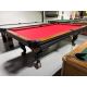 Table de billard usagée de marque Brunswick Bayfield 8 pieds fini noir avec tapis Rouge et ardoise 1 pouce Code : TABLE607BRU8P
Fabriquée en bois de bois massif et bois d'ingénierie, poches en cuir véritable avec franges, ardoise naturelle 1 pouce, un t