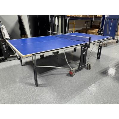 Table de ping-pong usagée Cornilleau Modèle 250 sur roues, amovible et pliable pour rangement Code : GAME084PPTBL