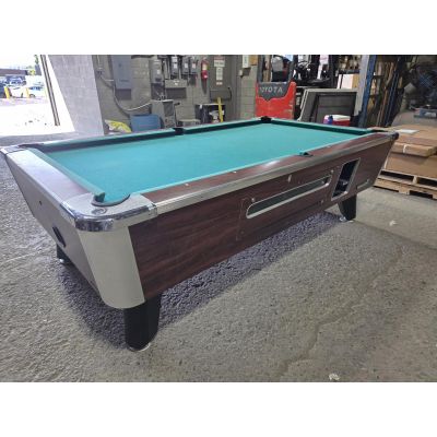 Table de billard 8 pieds commerciale usagée de marque Valley avec ardoise 1 pouces, nouveau tapis et nouveau monnayeur Code : TABLE621VAL8PCOIN