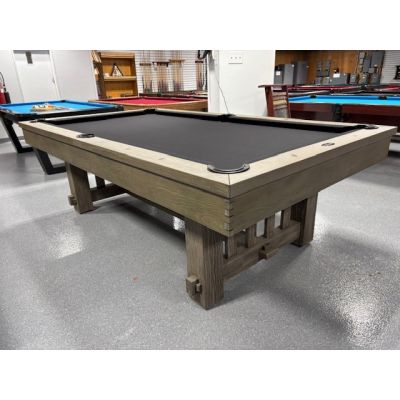 Table de billard démonstrateur de plancher Majestic Cornwall 8 pieds fini bois de grange avec ardoise naturelle 1 pouce Code: TABLE524MAJ8
