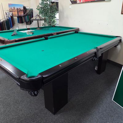 Table de billard usagée 8 pieds Palason Patricia avec tapis neuf Championship Invitational Code : TABLELIQ144OTT